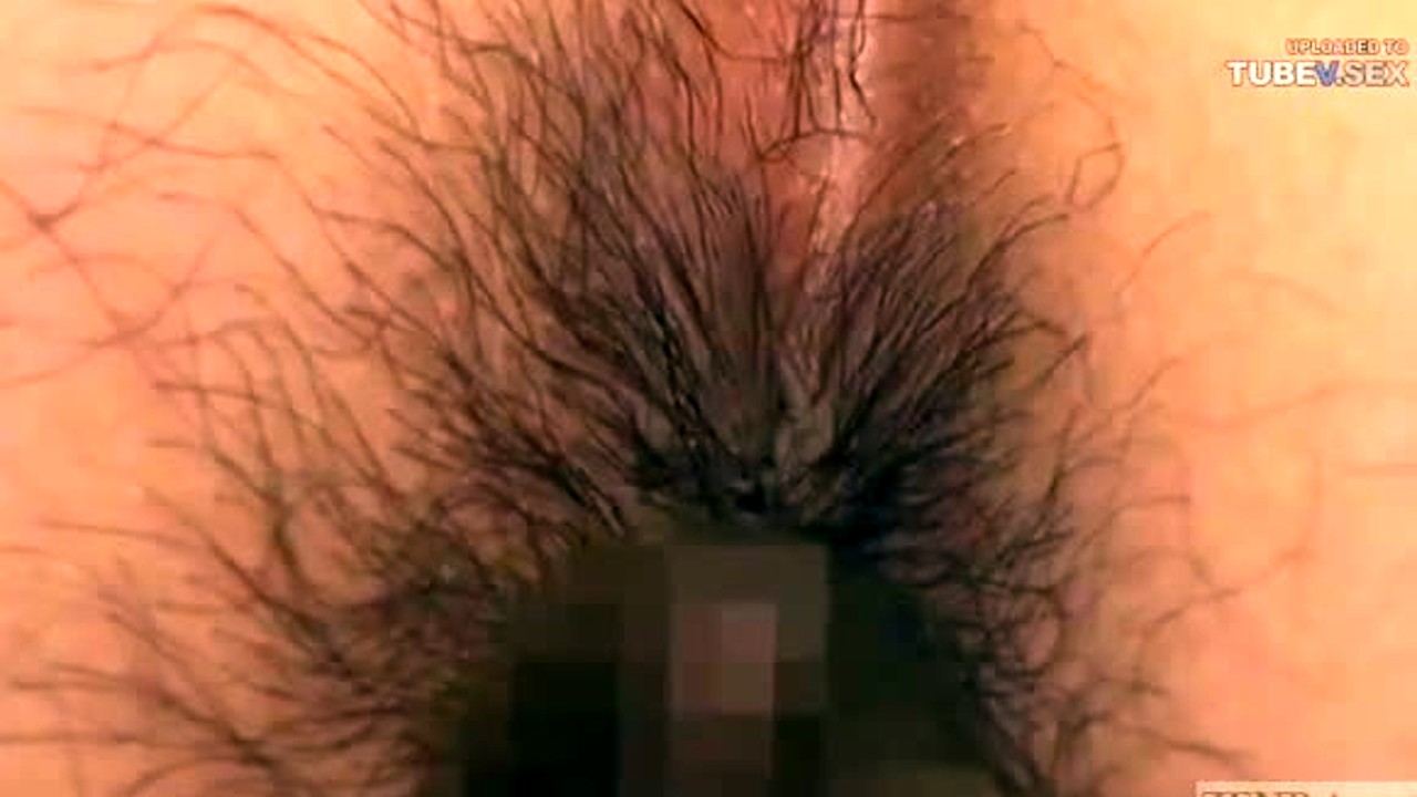 Japanin amatööri, jolla on täydellinen pensa, esittelee alastonta vartaloaan lähikuvassa kuva kuva kuva
